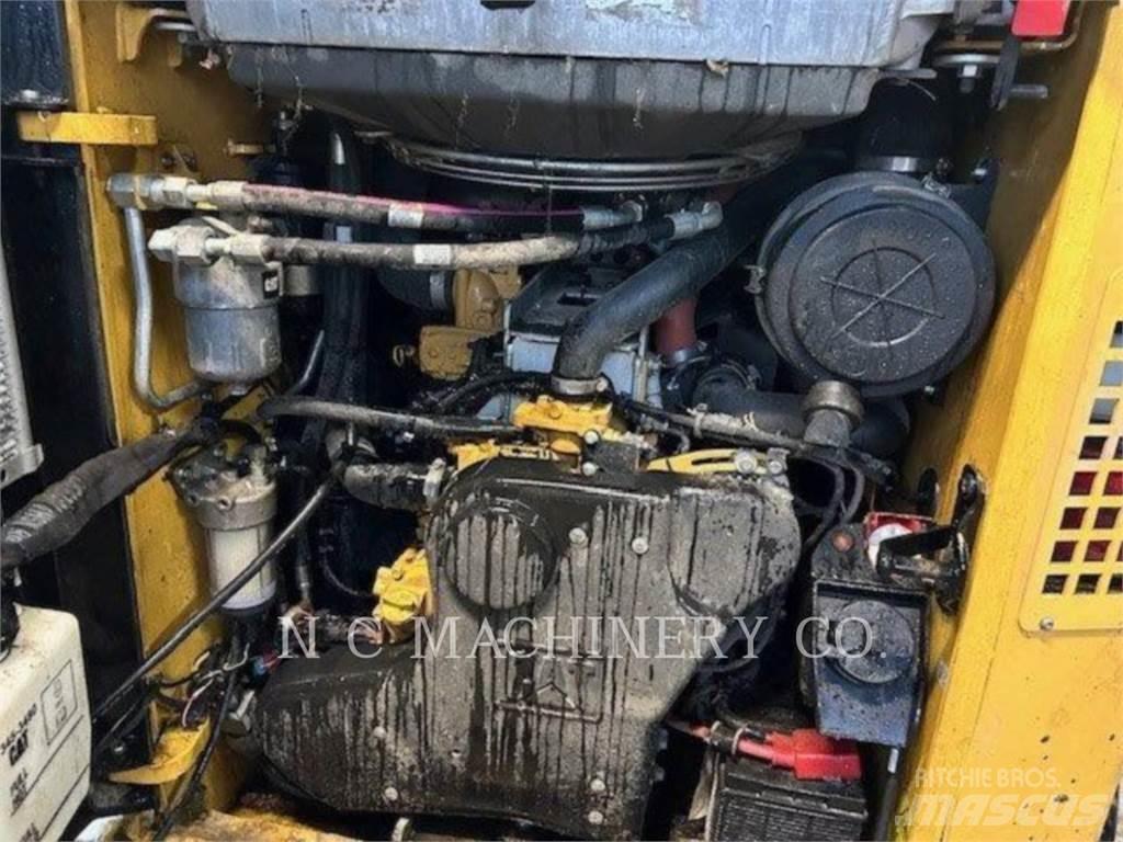 CAT 299D2 XHP Kompaktlaadurid