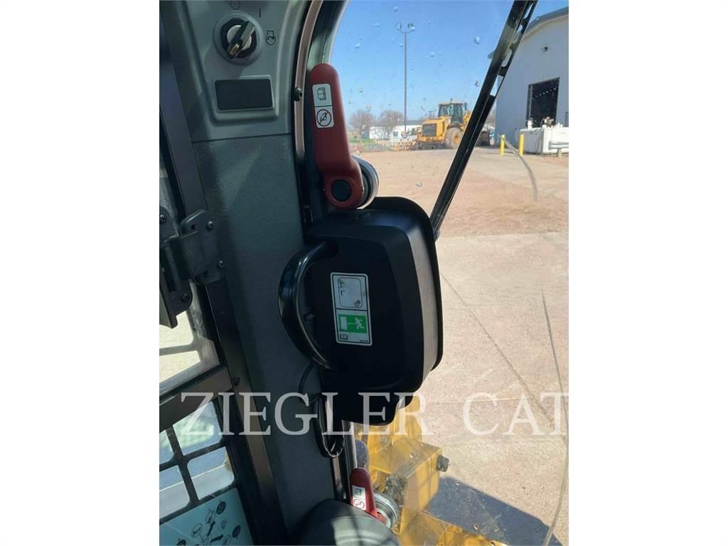 CAT 299D3 Roomiklaadurid