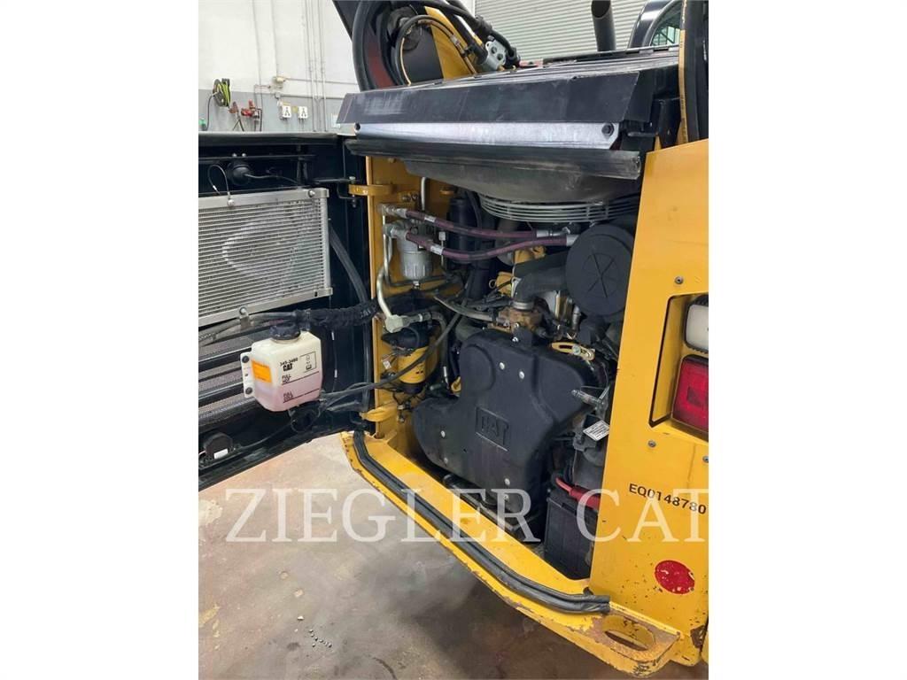 CAT 299D3 Roomiklaadurid