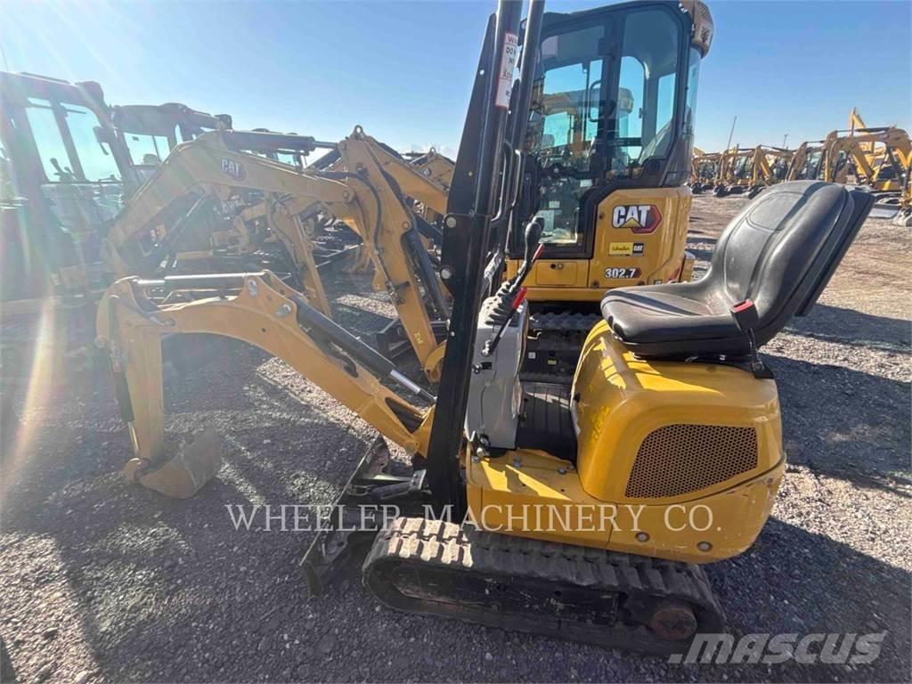 CAT 300.9D Roomikekskavaatorid