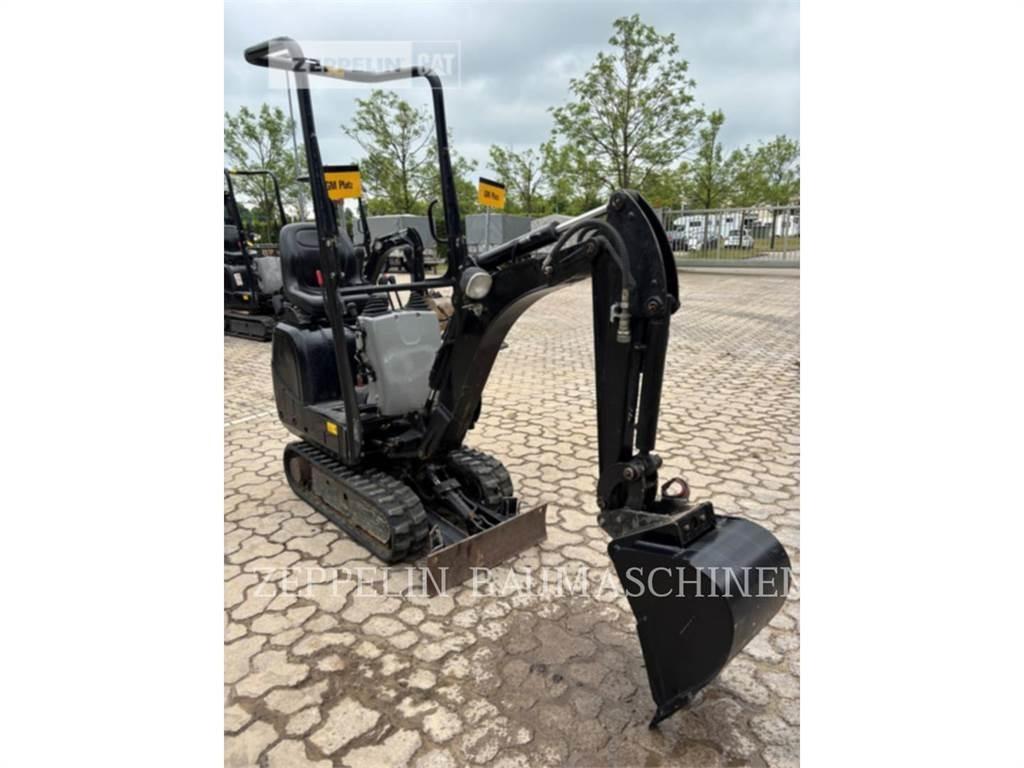 CAT 300.9D Roomikekskavaatorid