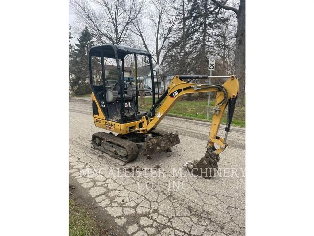 CAT 301.4C Roomikekskavaatorid