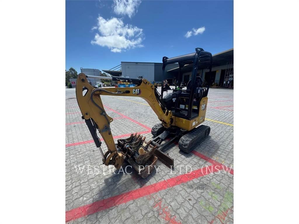 CAT 301.5-05 Roomikekskavaatorid