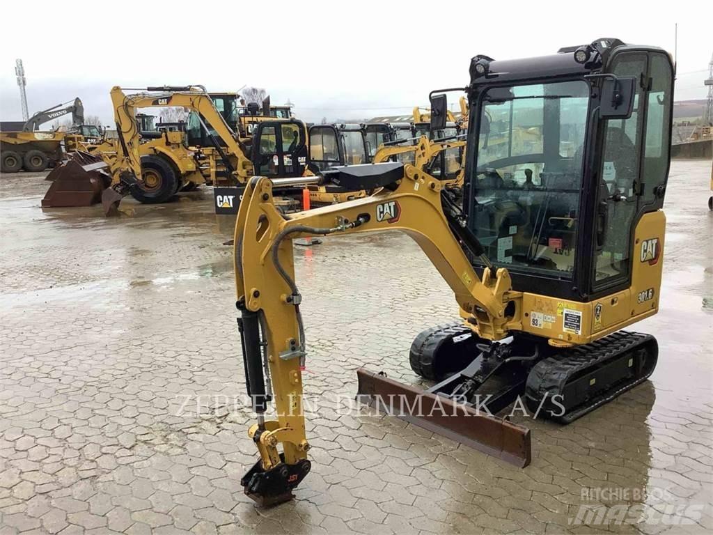 CAT 301.6 Roomikekskavaatorid