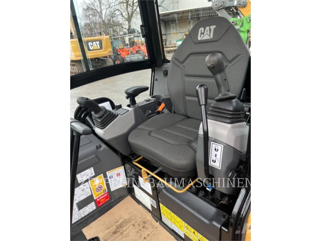 CAT 301.6-05A Roomikekskavaatorid