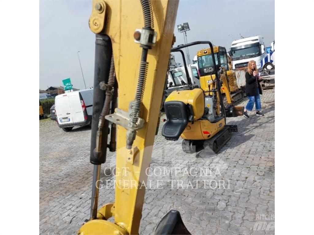 CAT 301.7 Roomikekskavaatorid