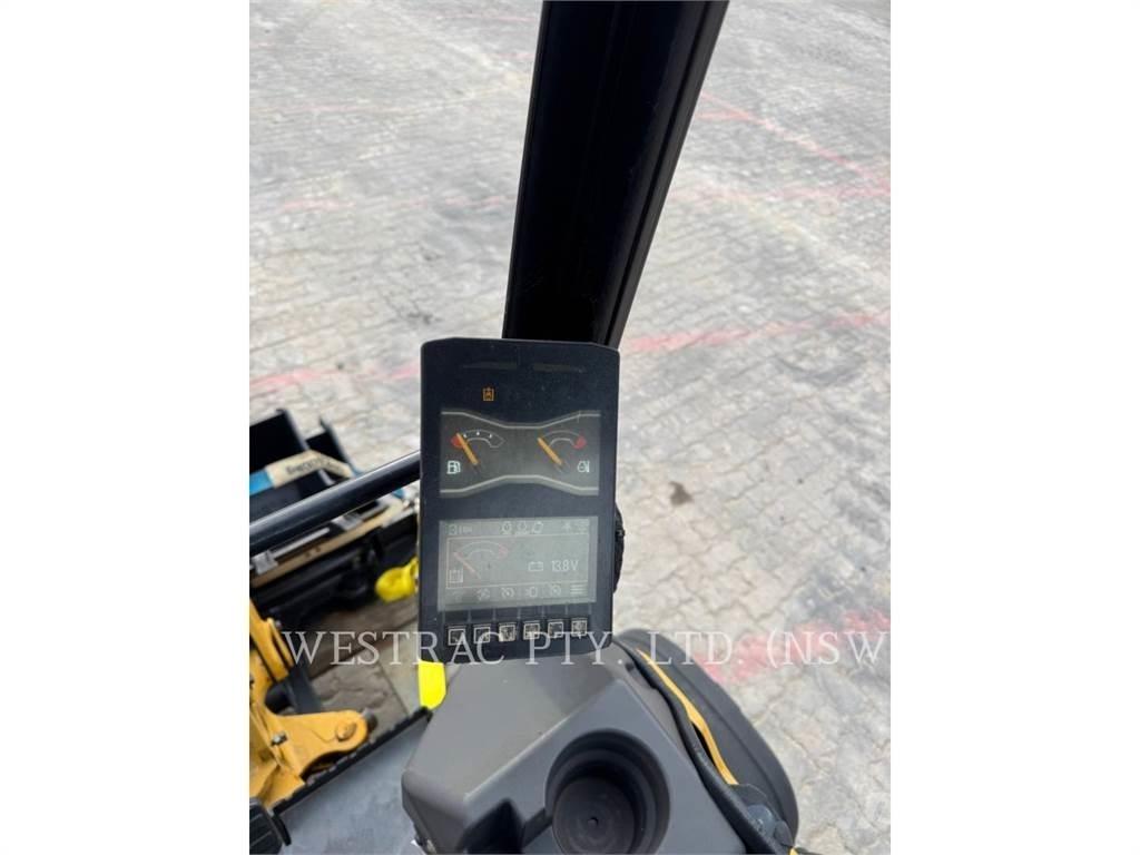 CAT 301.7CR Roomikekskavaatorid