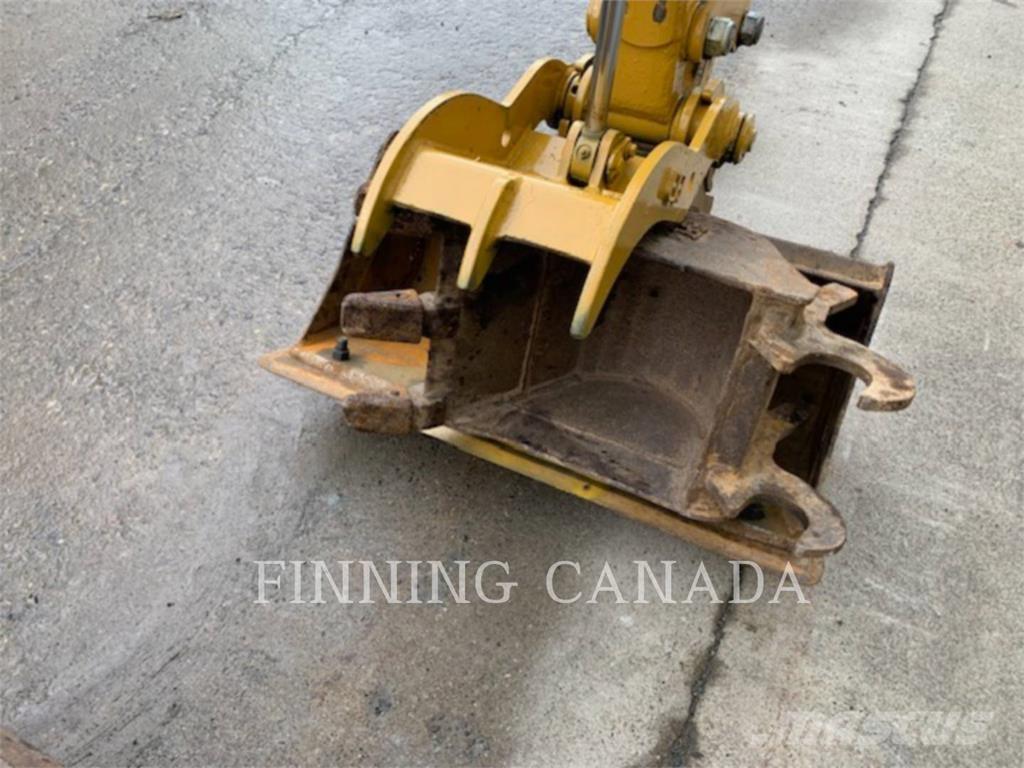 CAT 301.7D CR Roomikekskavaatorid