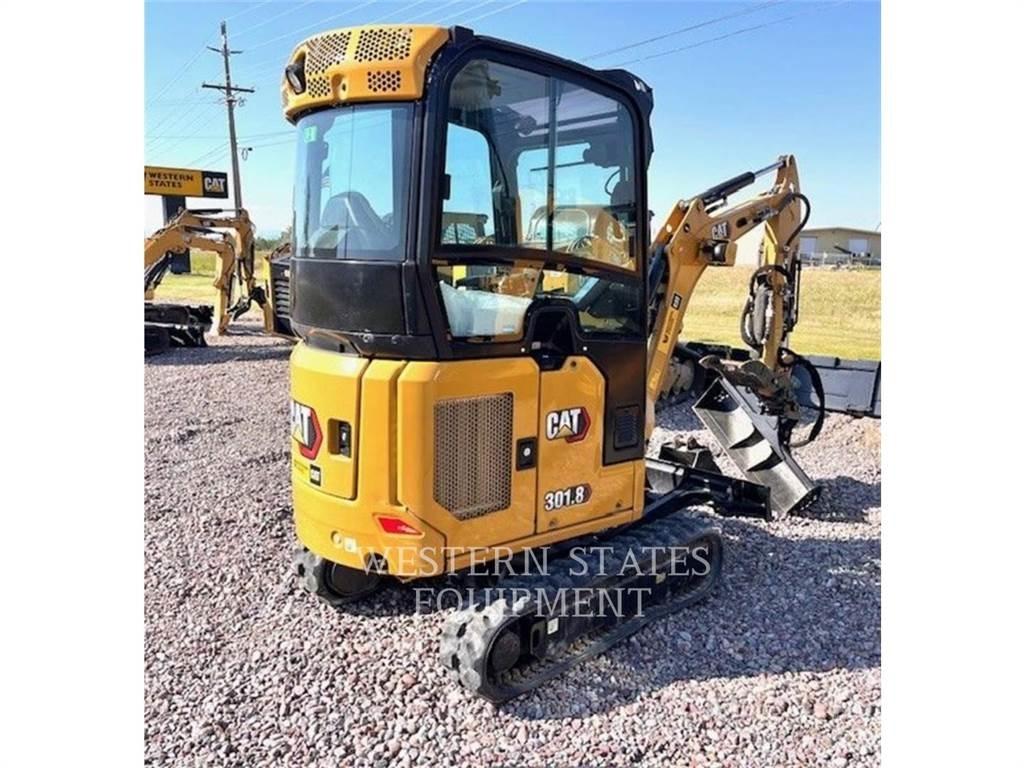 CAT 301.8 Roomikekskavaatorid