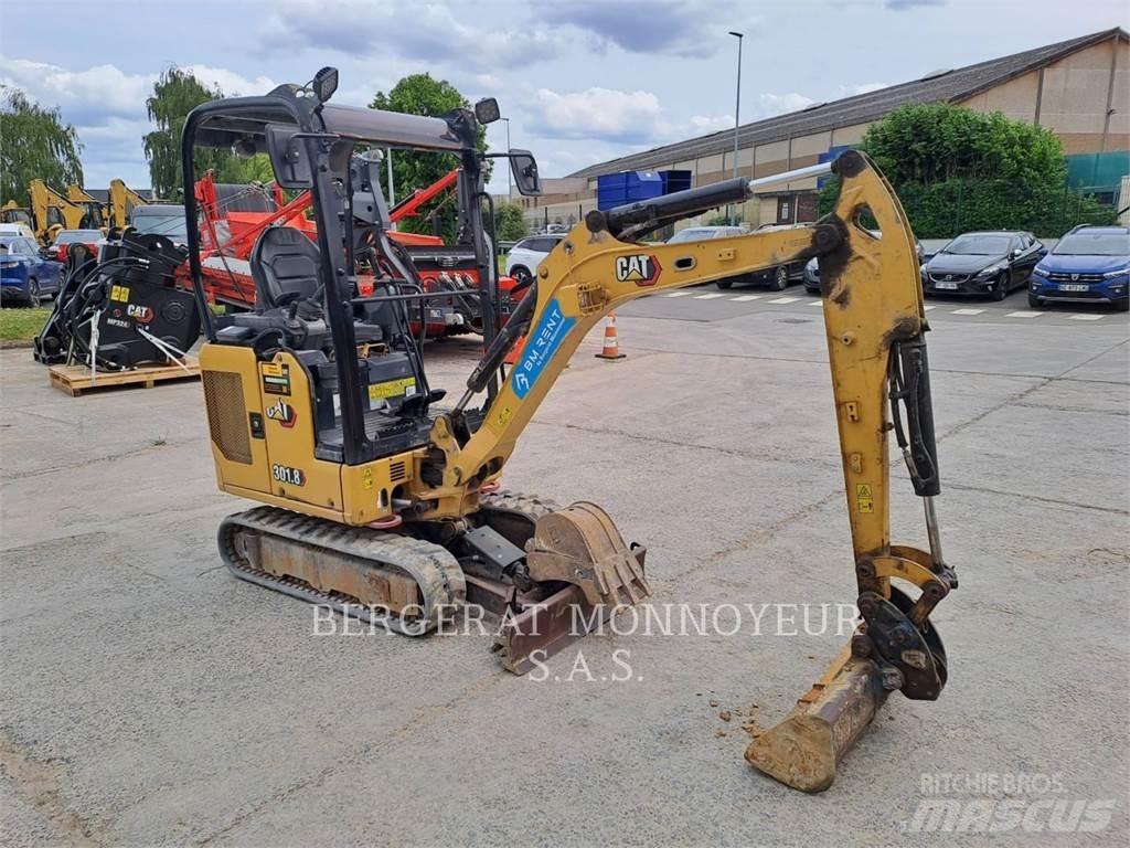 CAT 301.8 Roomikekskavaatorid