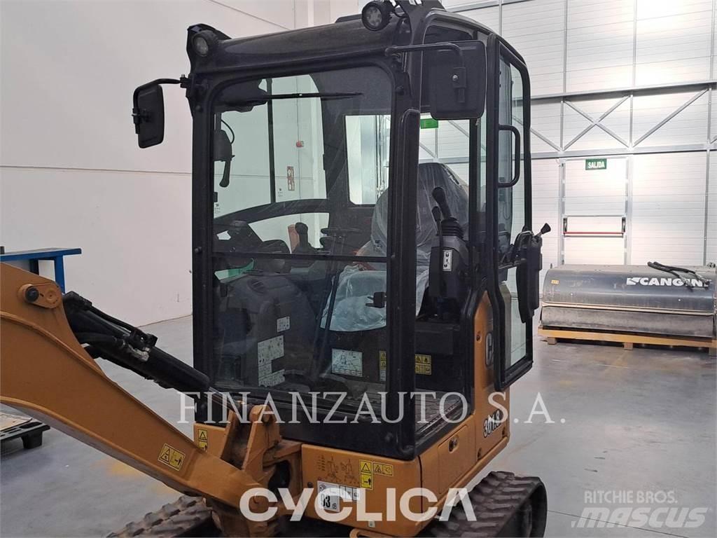 CAT 301.8 Roomikekskavaatorid