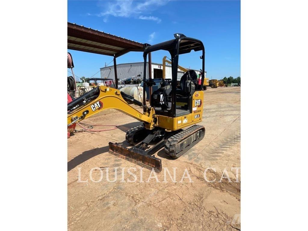 CAT 301.8 Miniekskavaatorid < 7 t