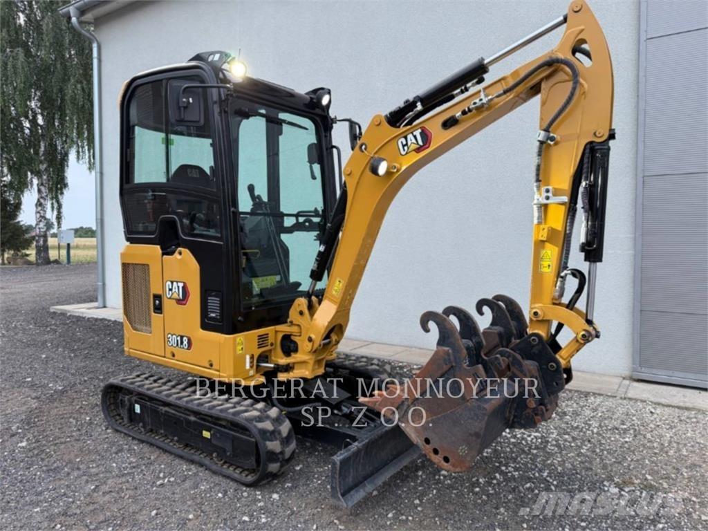 CAT 301.8 Roomikekskavaatorid