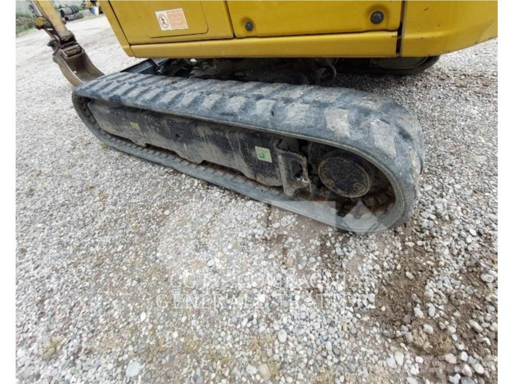 CAT 301.8 Roomikekskavaatorid