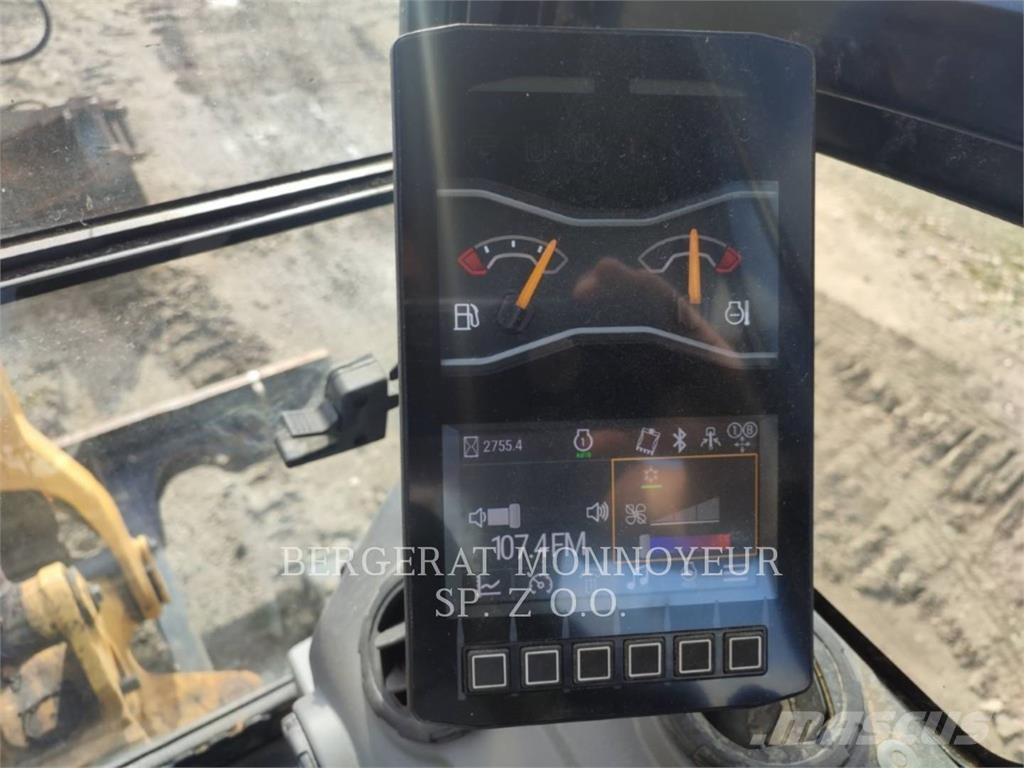 CAT 301.8 Roomikekskavaatorid