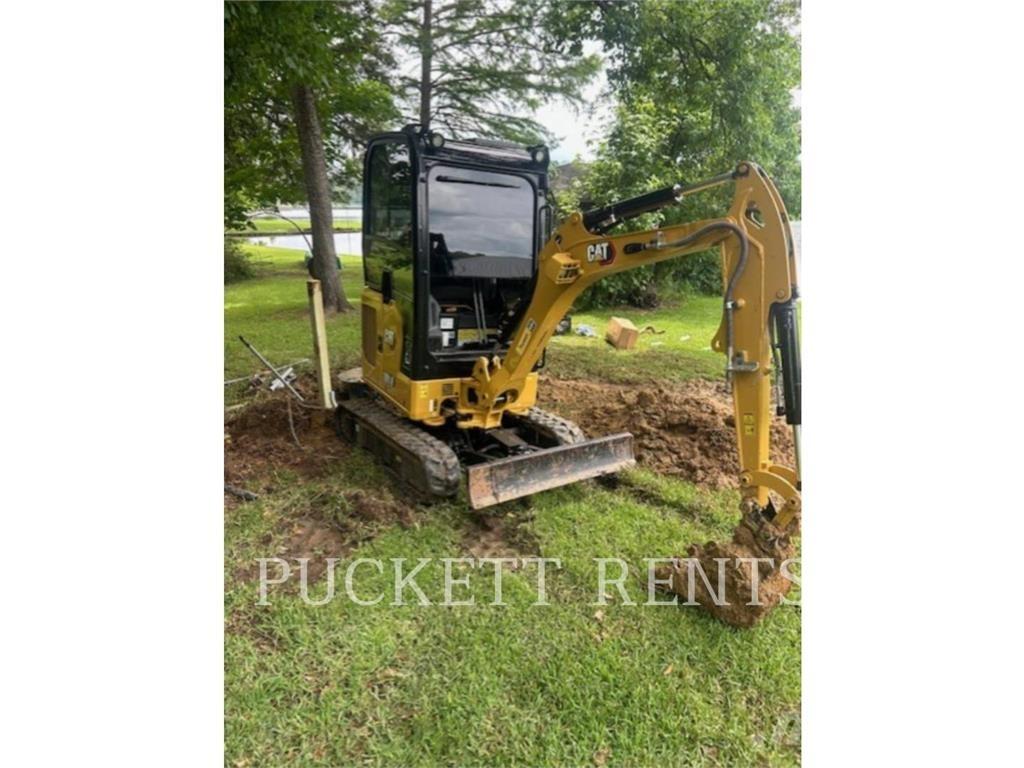 CAT 301.8-05 Roomikekskavaatorid