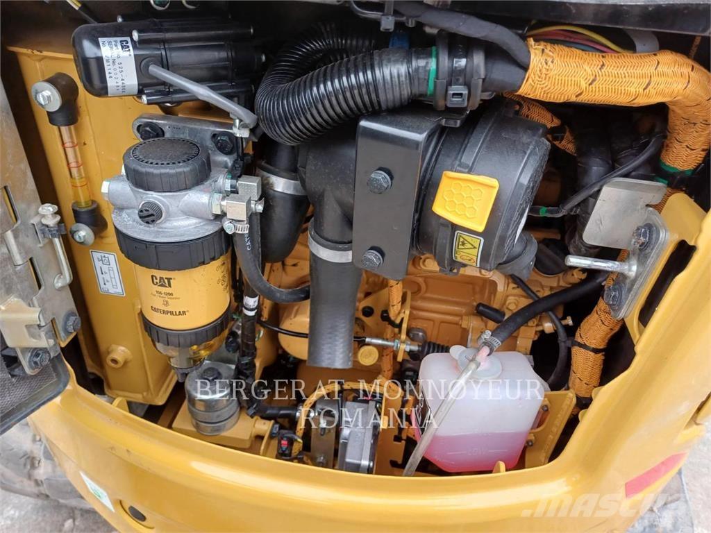 CAT 301.8-05 Roomikekskavaatorid