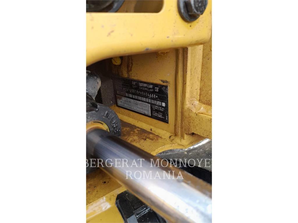 CAT 301.8-05 Roomikekskavaatorid