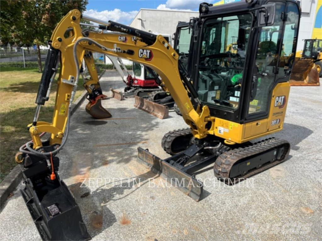 CAT 301.8-05A Roomikekskavaatorid