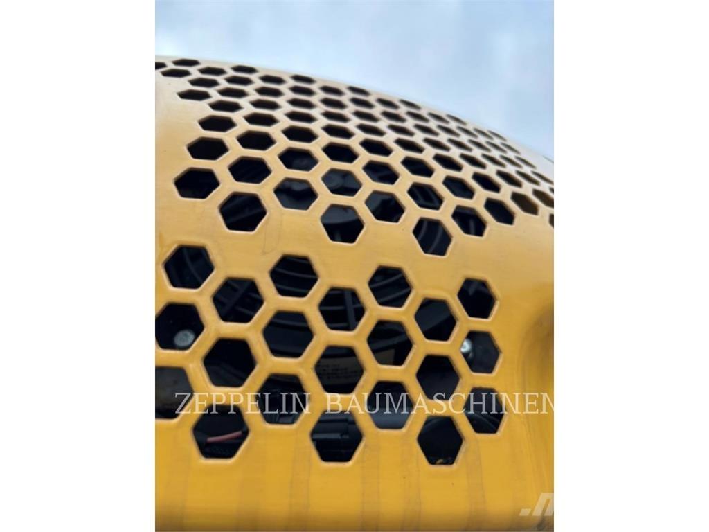 CAT 301.8-05A Roomikekskavaatorid