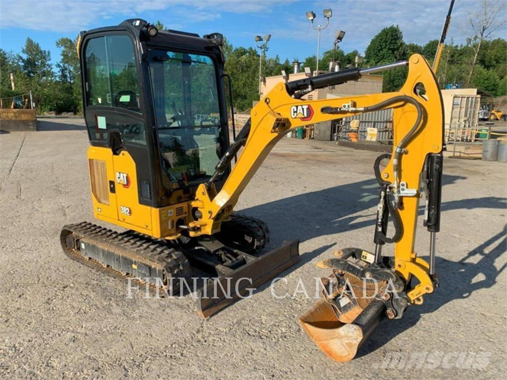 CAT 302-05 Roomikekskavaatorid