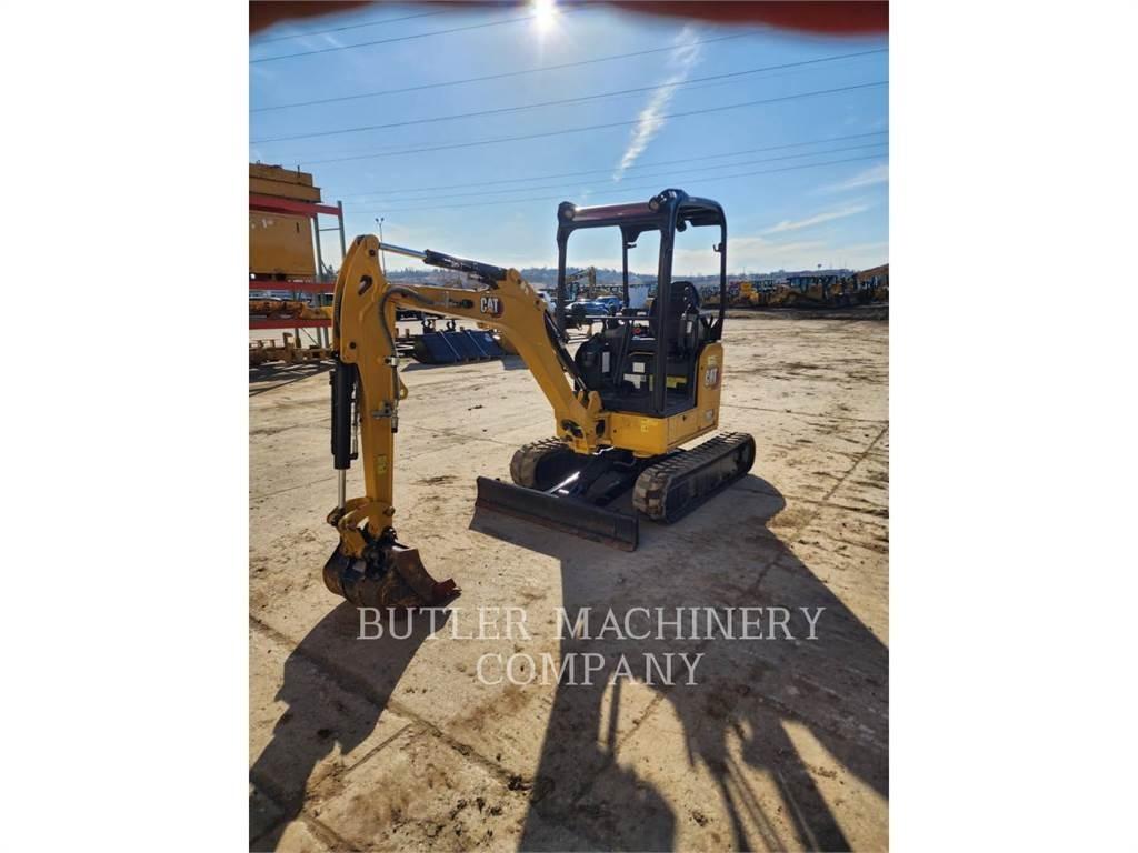 CAT 302-05A CR Roomikekskavaatorid