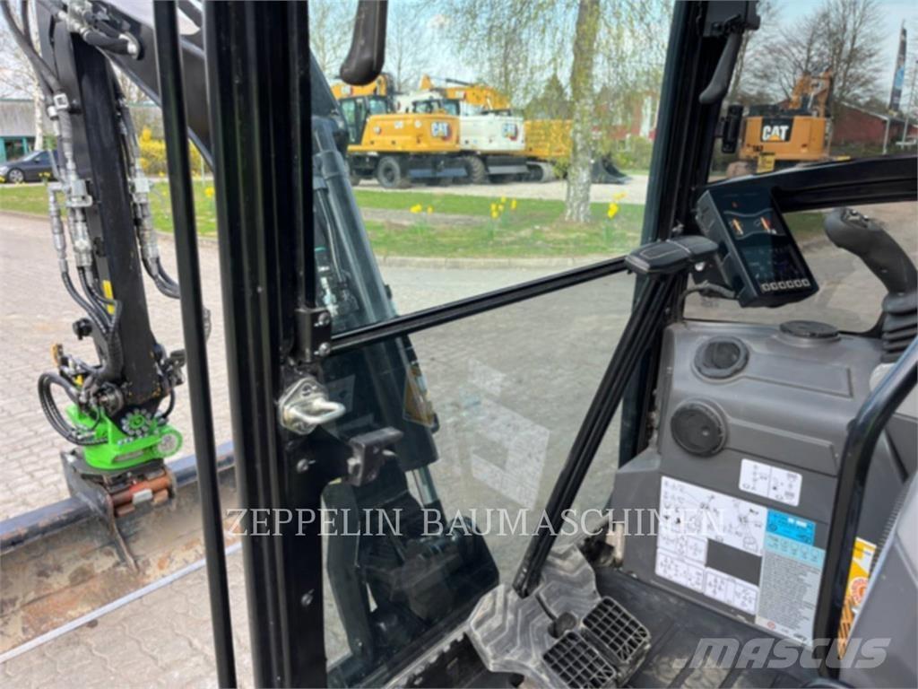 CAT 302-05A CR Roomikekskavaatorid