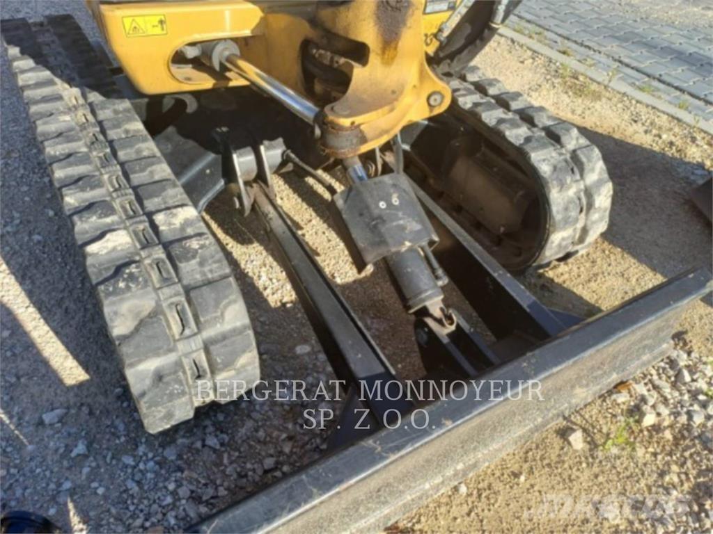 CAT 302.4D Roomikekskavaatorid
