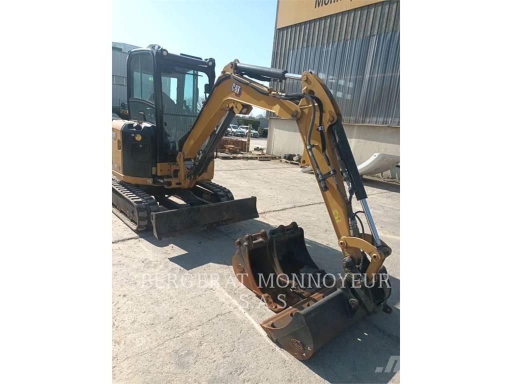 CAT 302.7 Roomikekskavaatorid