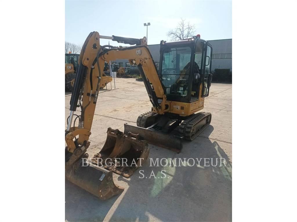 CAT 302.7 Roomikekskavaatorid