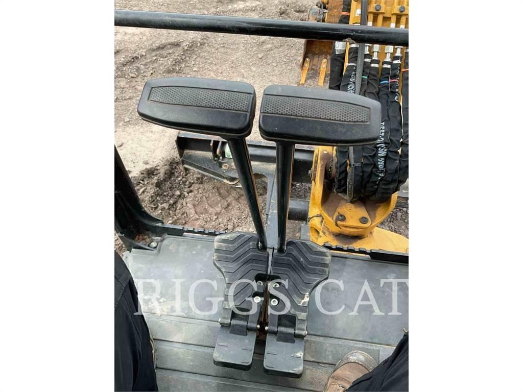CAT 302.7 Roomikekskavaatorid