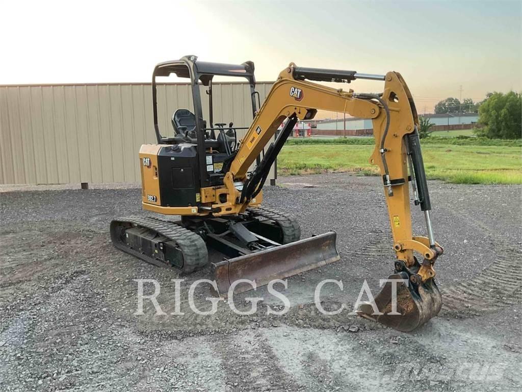 CAT 302.7 Roomikekskavaatorid