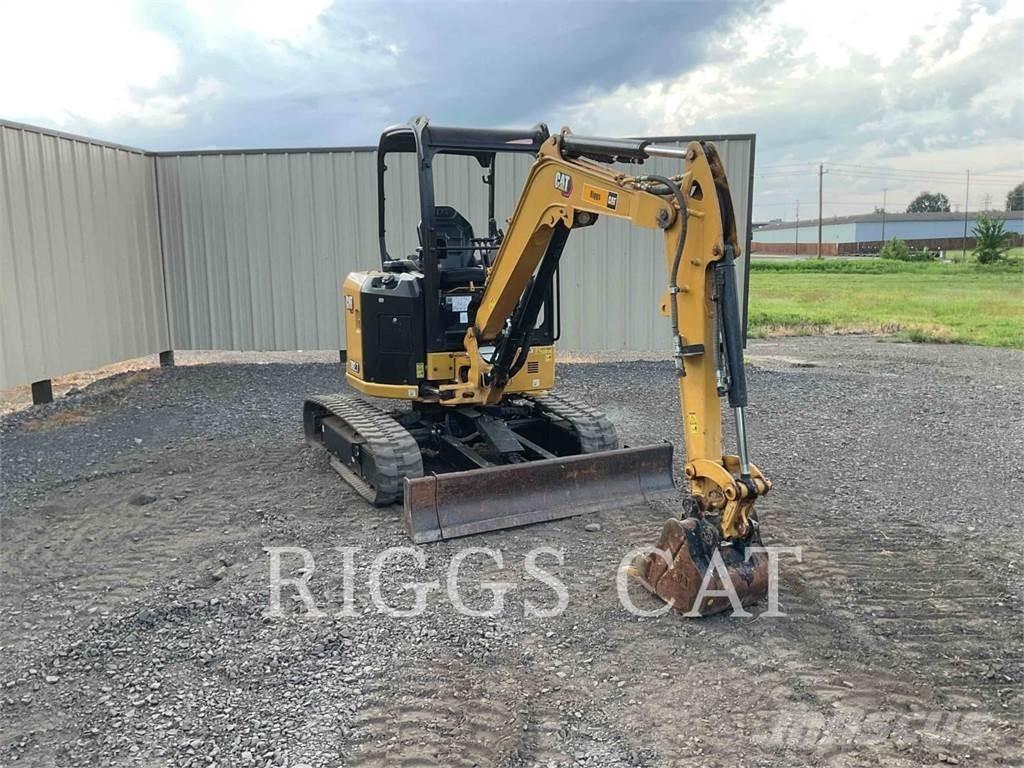 CAT 302.7 Roomikekskavaatorid