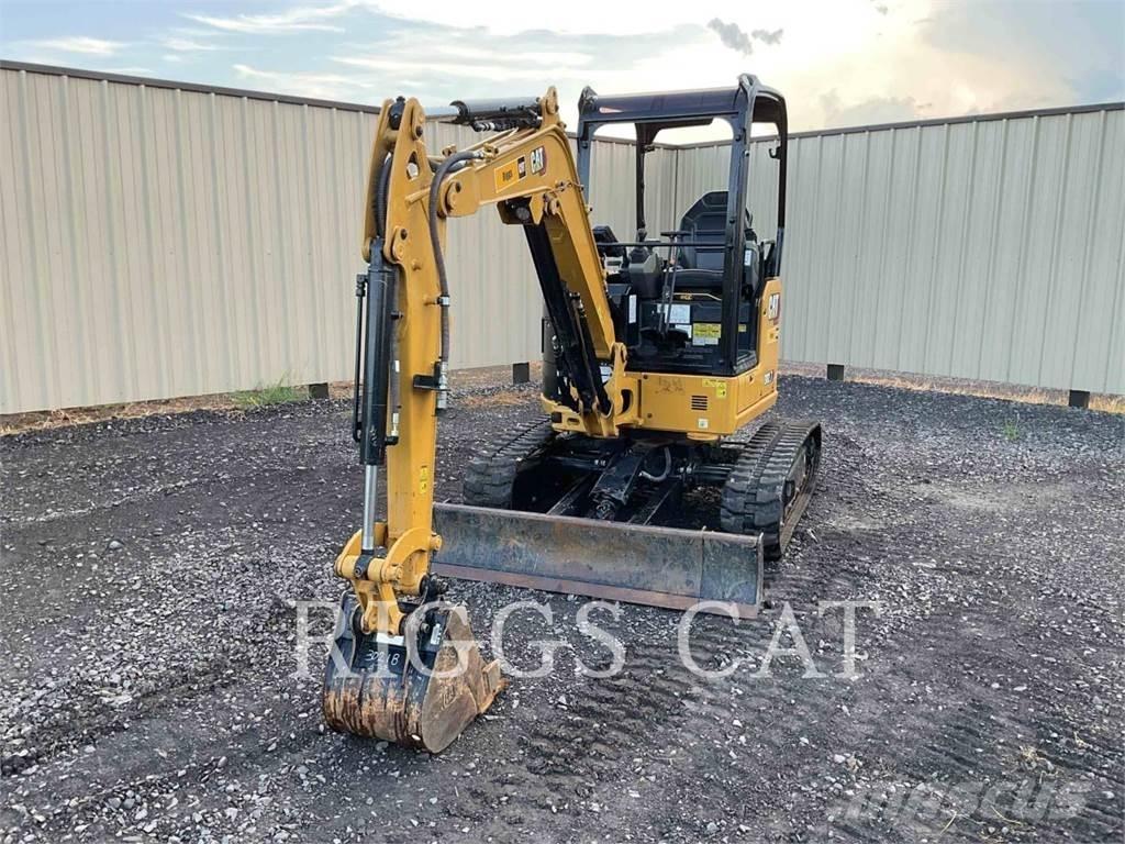CAT 302.7 Roomikekskavaatorid