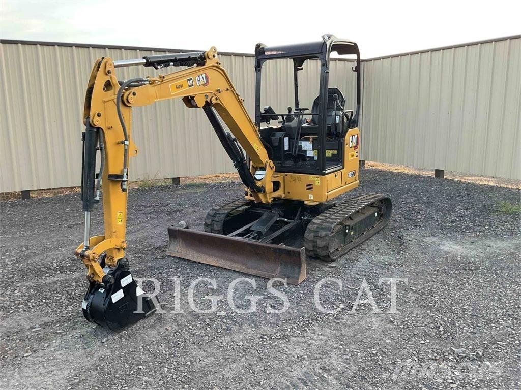 CAT 302.7 Roomikekskavaatorid