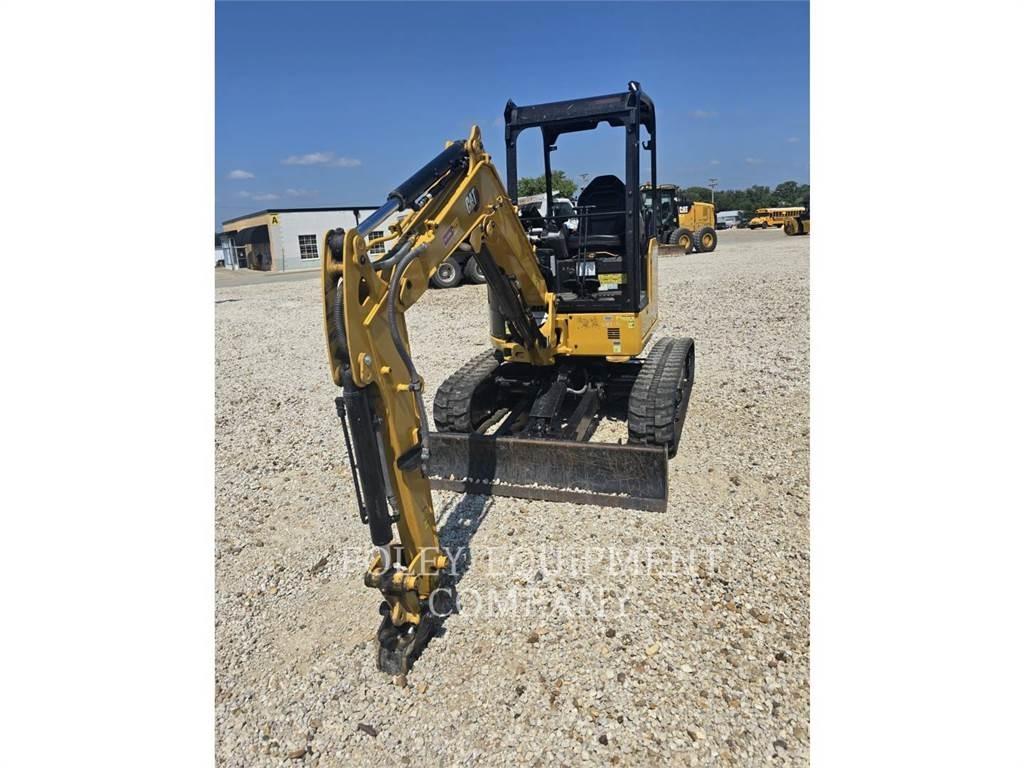 CAT 302.7-07LO Roomikekskavaatorid