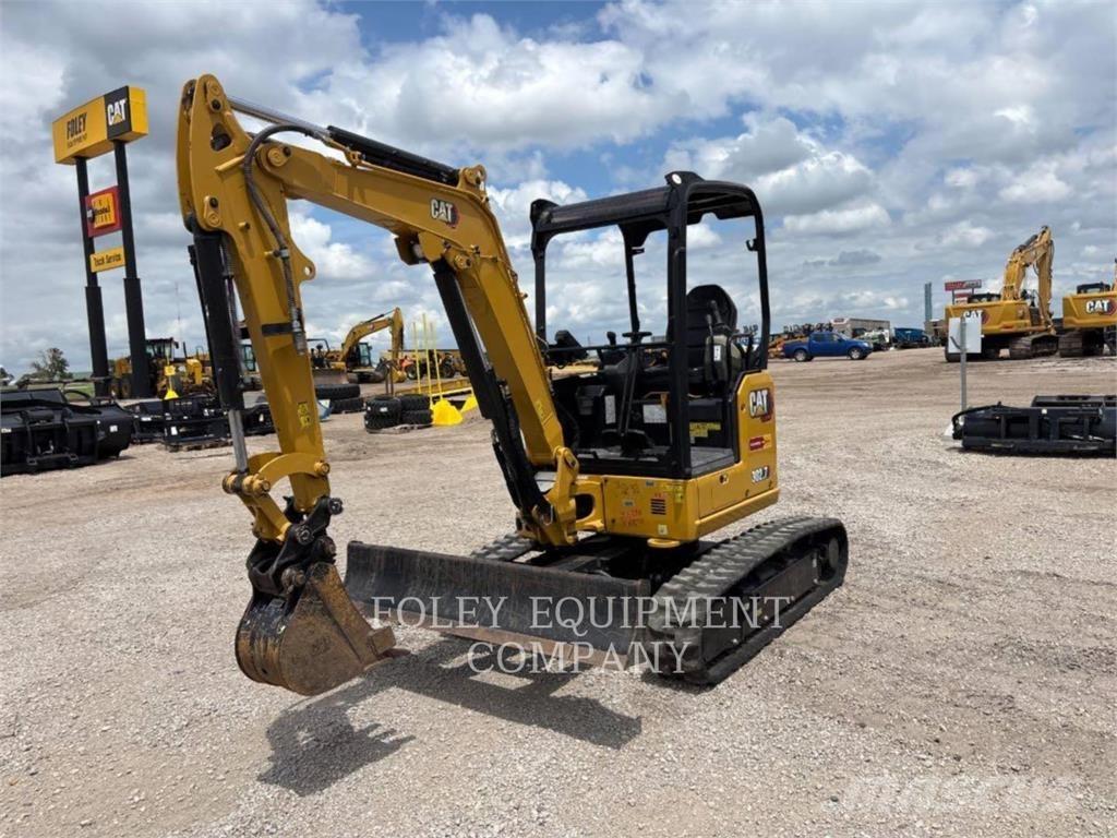 CAT 302.7-07LO Roomikekskavaatorid