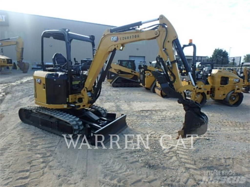 CAT 302.7 CR Roomikekskavaatorid