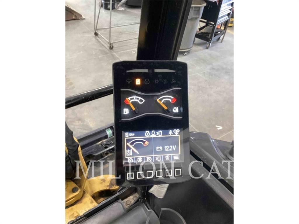 CAT 302.707CR Roomikekskavaatorid