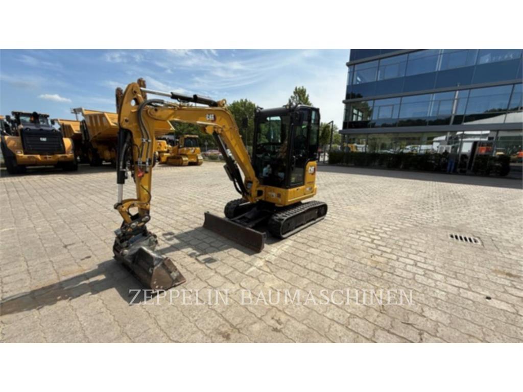 CAT 302.7CR-07 Roomikekskavaatorid