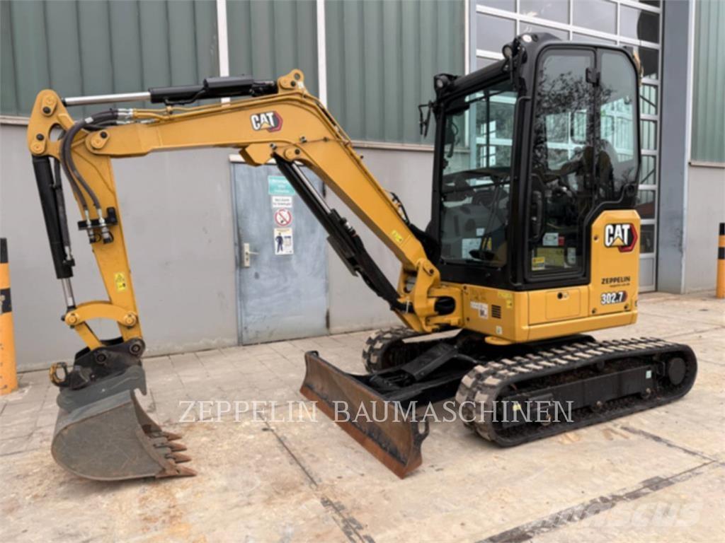 CAT 302.7CR-07 Roomikekskavaatorid
