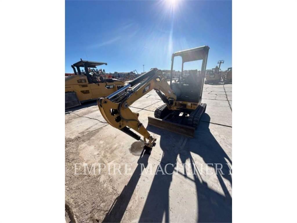CAT 302.7D CR Roomikekskavaatorid