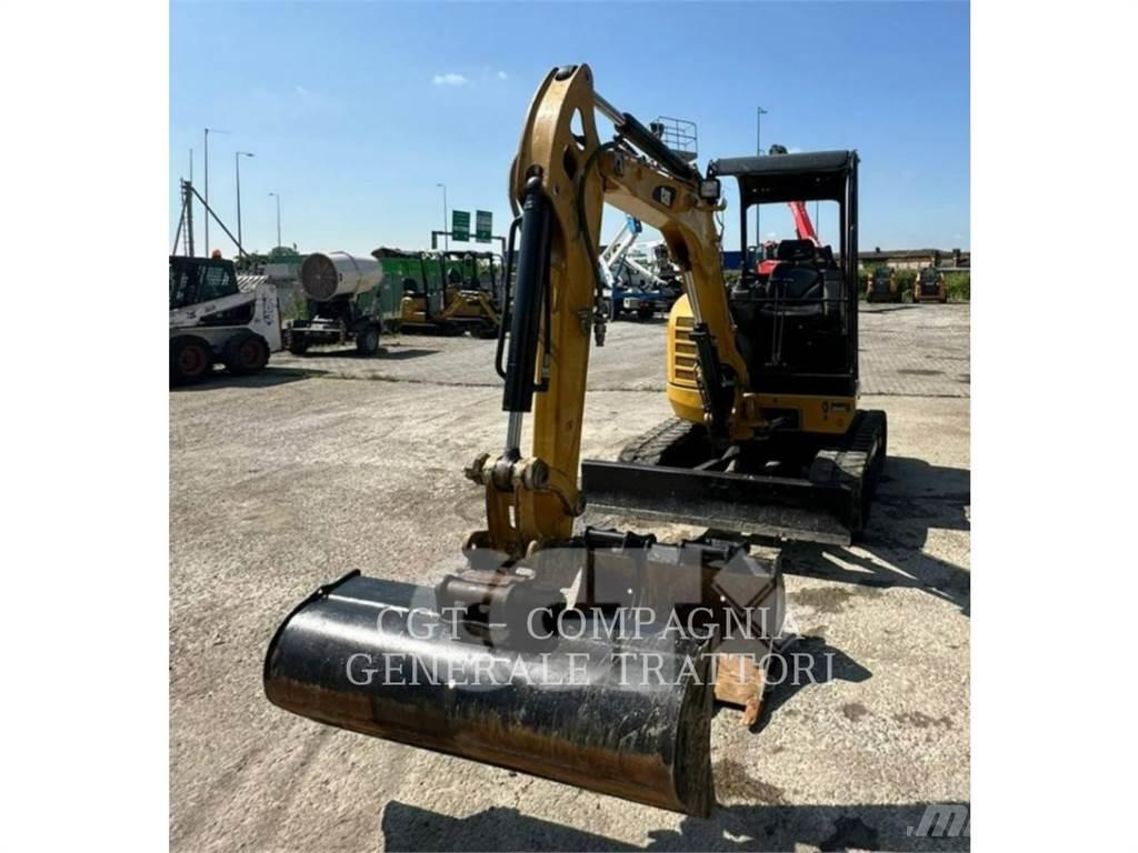 CAT 302.7DCR Roomikekskavaatorid