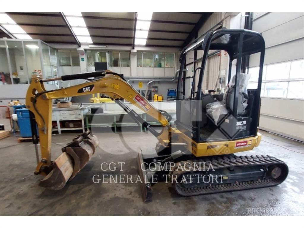 CAT 302.7DCR Roomikekskavaatorid