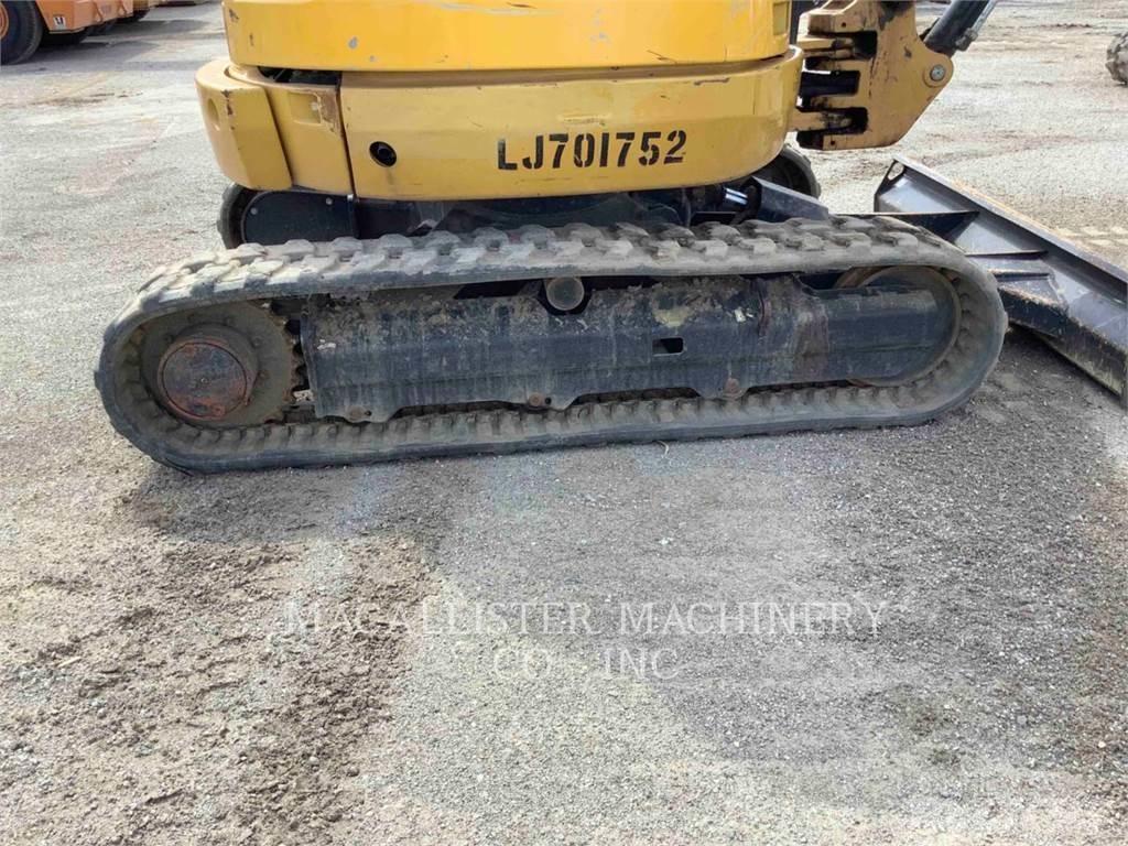 CAT 302.7DCR Roomikekskavaatorid