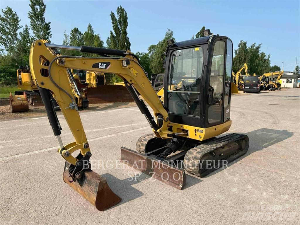 CAT 302.7DCR Roomikekskavaatorid