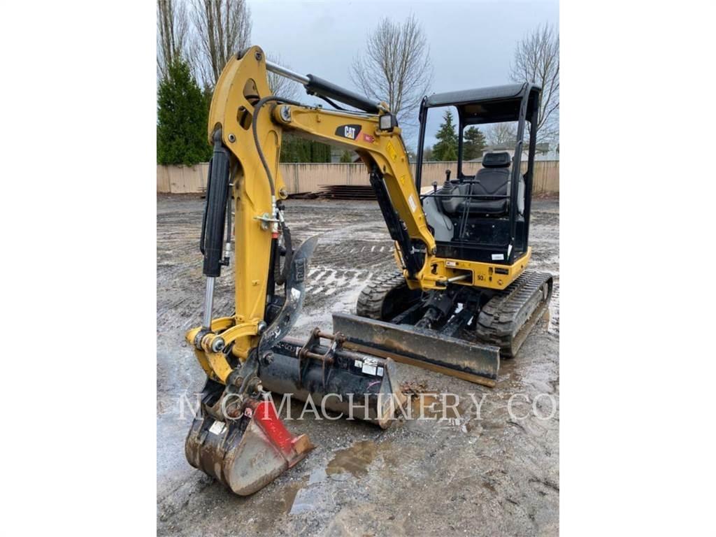 CAT 302.7DCRCN Roomikekskavaatorid