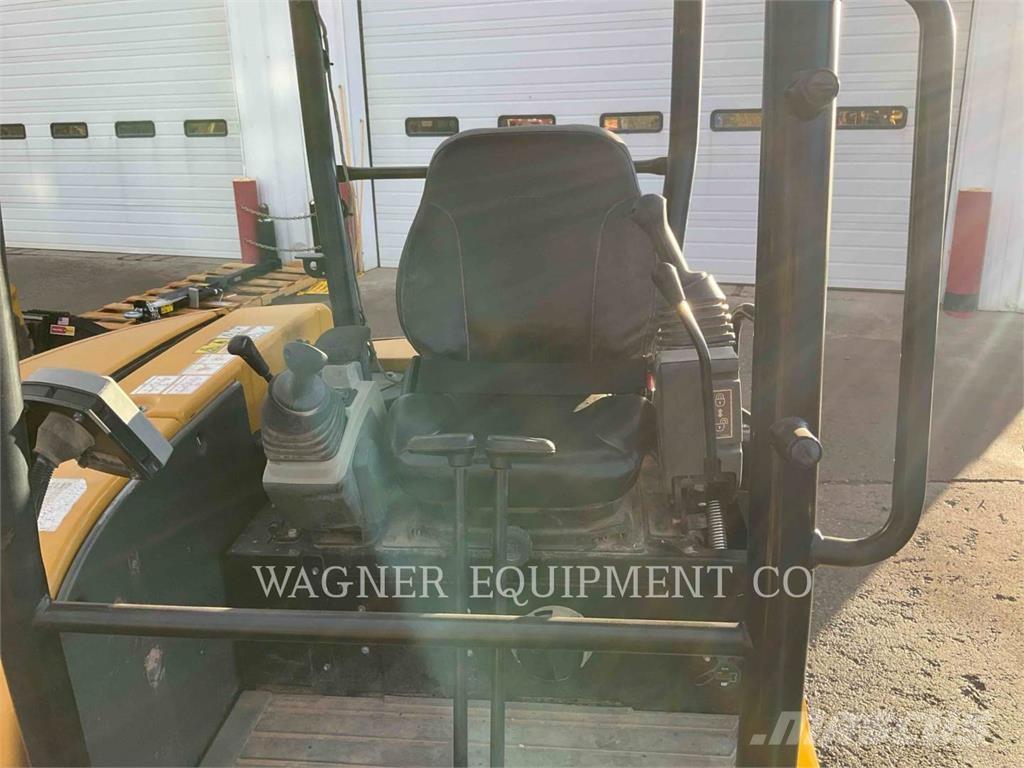 CAT 303.5E2 Roomikekskavaatorid