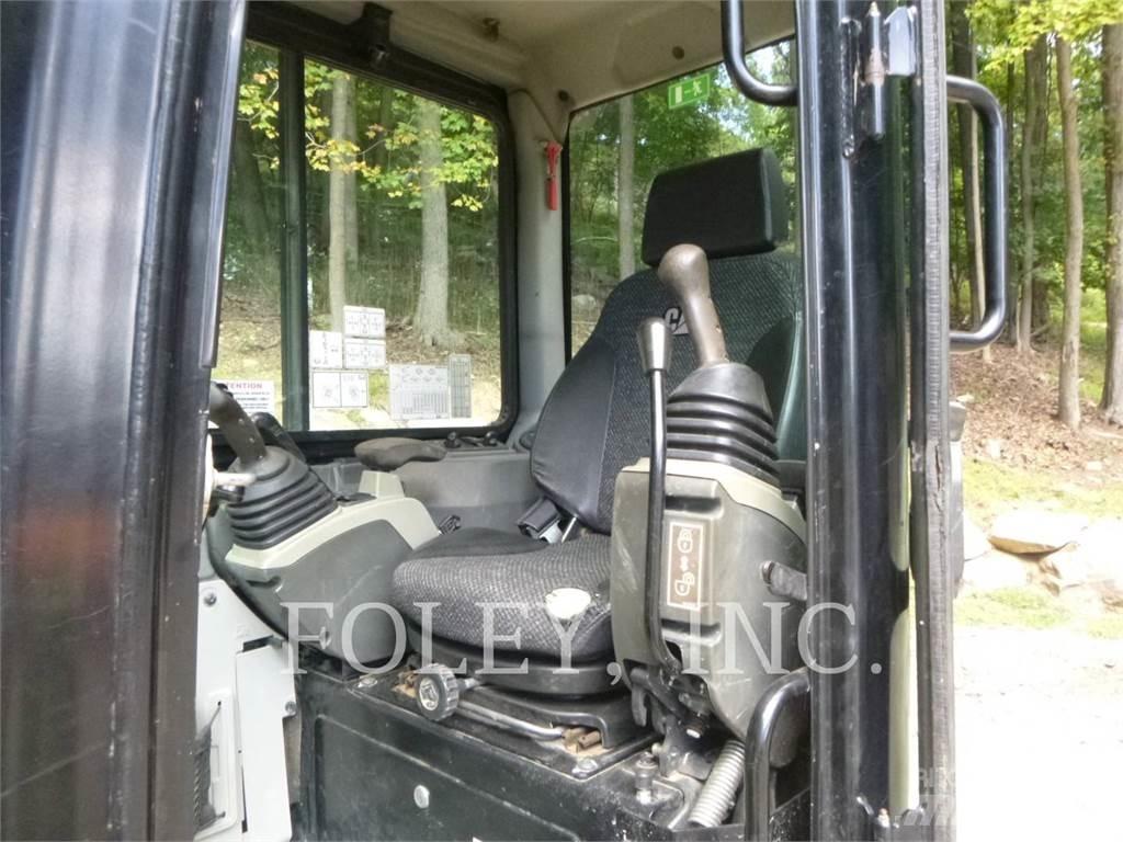 CAT 303.5E2CR Roomikekskavaatorid