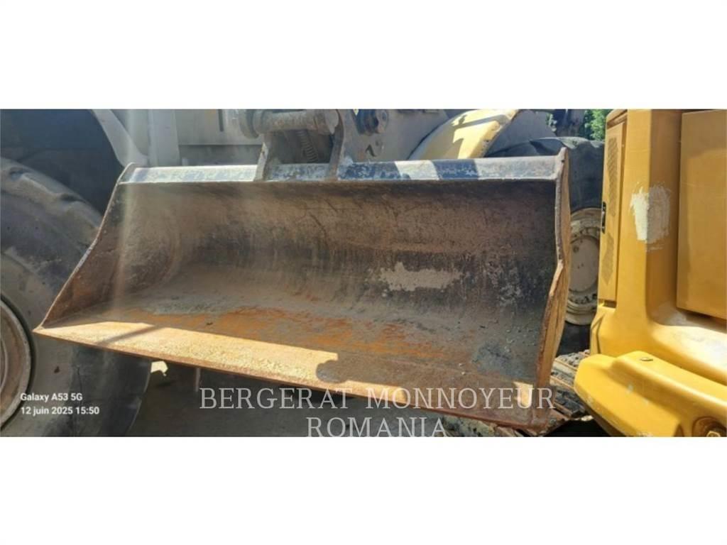 CAT 303.5E2CR Roomikekskavaatorid